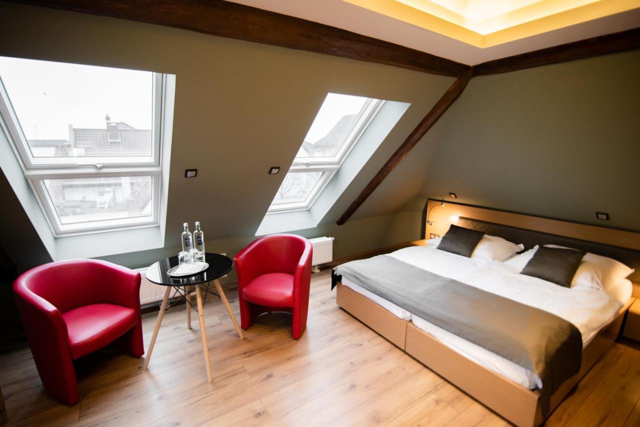 Zum Gruenen Baum Hotel Frankfurt Airport Кельстербах Екстер'єр фото