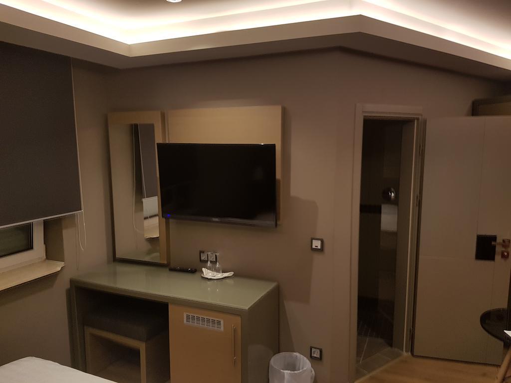 Zum Gruenen Baum Hotel Frankfurt Airport Кельстербах Екстер'єр фото